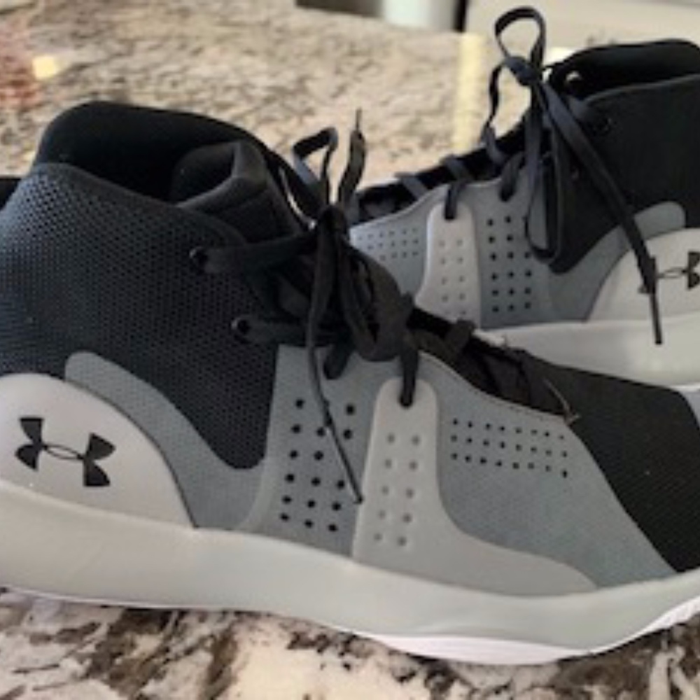 Under Armour Women's Basketball Shoes